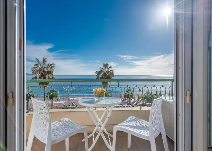 Modern Sea View Apartment On Promenade Des Anglais